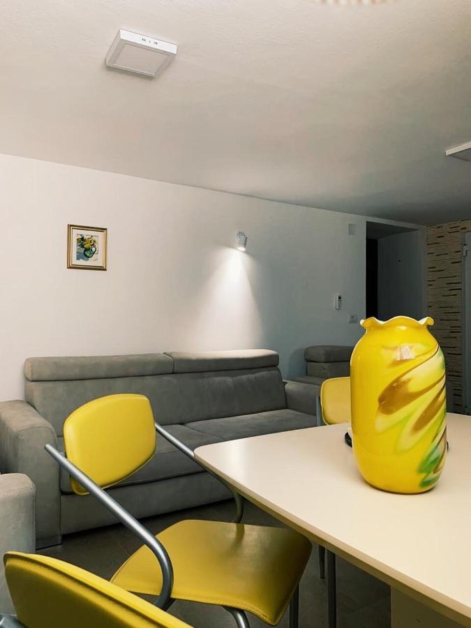 Toti Apartments Tiranë Ngoại thất bức ảnh